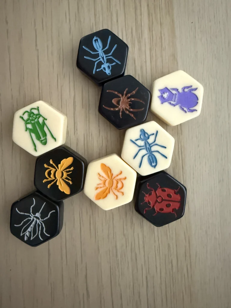 How to play hive