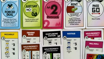 monopoly deal card game